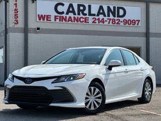 Used 2022 Toyota Camry LE image 1