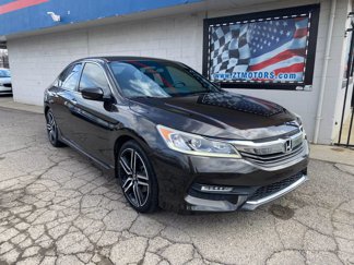 Used 2017 Honda Accord Sport image 1