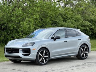 New 2025 Porsche Cayenne Coupe image 1
