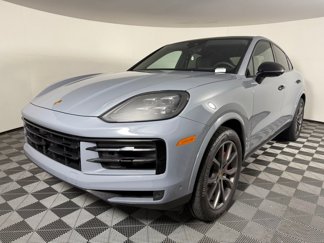 Used 2025 Porsche Cayenne S image 1