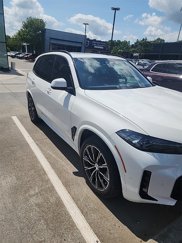 Used 2024 BMW X5 xDrive40i w/ M Sport Package image 1