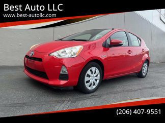 Used 2013 Toyota Prius C Two image 1