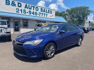 Used 2015 Toyota Camry LE image 1