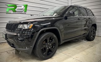 Used 2020 Jeep Grand Cherokee Laredo image 1