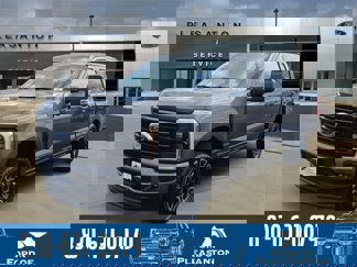 New 2025 Ford F250 4x4 Crew Cab Super Duty image 1