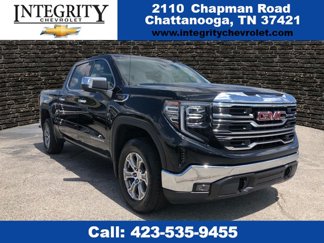 Used 2024 GMC Sierra 1500 SLT image 1