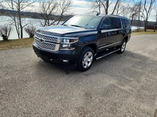 Used 2017 Chevrolet Suburban LT w/ LT Signature Package image 1