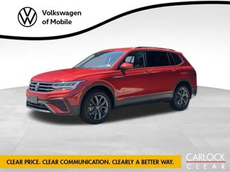 Used 2022 Volkswagen Tiguan SE image 1