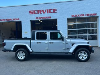 Used 2023 Jeep Gladiator Sport image 1