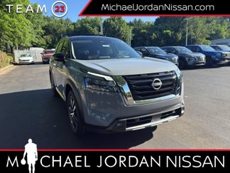 New 2025 Nissan Pathfinder Platinum image 1