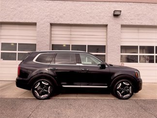 Used 2025 Kia Telluride S image 1