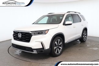 Used 2023 Honda Pilot Elite image 1