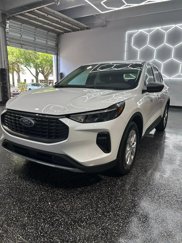 Used 2024 Ford Escape Active image 1