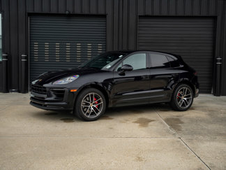 Certified 2022 Porsche Macan S image 1
