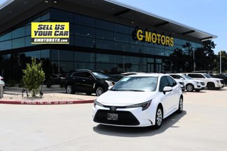 Used 2022 Toyota Corolla LE image 1