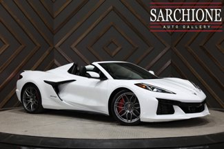 Used 2025 Chevrolet Corvette Z06 image 1