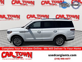 Used 2023 Lincoln Navigator 4WD image 1