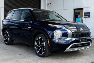 New 2025 Mitsubishi Outlander SEL image 1