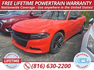 Used 2019 Dodge Charger SXT w/ Blacktop Package image 1