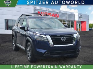 New 2025 Nissan Pathfinder SV w/ SV Premium Package image 1