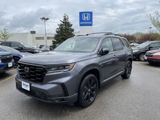 Used 2025 Honda Pilot Black Edition image 1