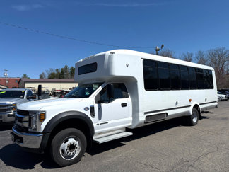 Used 2019 Ford F550 2WD Regular Cab Super Duty image 1