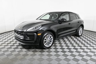 Used 2025 Porsche Macan image 1