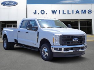 New 2025 Ford F350 XL image 1