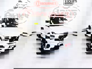 Used 2025 Volvo XC40 B5 Core image 1