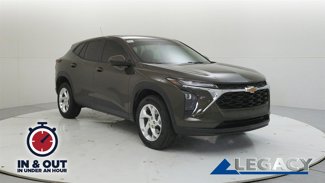 Used 2024 Chevrolet Trax LS w/ LS Convenience Package image 1