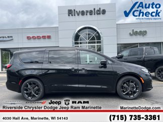 New 2025 Chrysler Pacifica Limited w/ Trailer Tow Group image 1