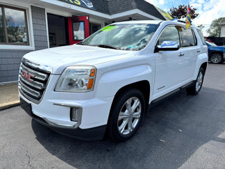 Used 2016 GMC Terrain SLT image 1