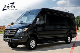 Used 2025 Mercedes-Benz Sprinter 2500 image 1
