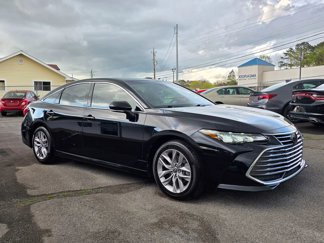 Used 2021 Toyota Avalon XLE image 1