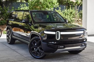 Used 2024 Rivian R1S Adventure image 1
