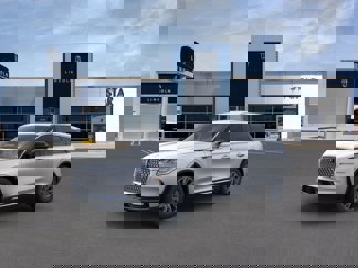 New 2024 Lincoln Corsair AWD w/ Equipment Group 101A image 1