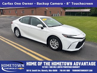 Used 2025 Toyota Camry LE image 1