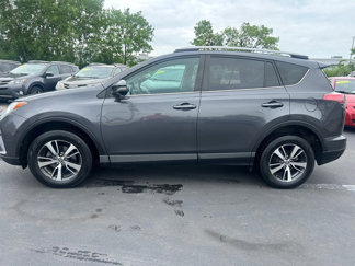 Used 2017 Toyota RAV4 XLE image 1