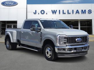 New 2025 Ford F350 Lariat image 1