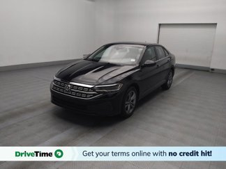 Used 2024 Volkswagen Jetta SE image 1