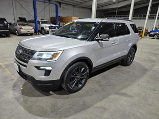 Used 2018 Ford Explorer XLT w/ Equipment Group 202A image 1