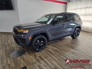 New 2025 Jeep Grand Cherokee Altitude image 1