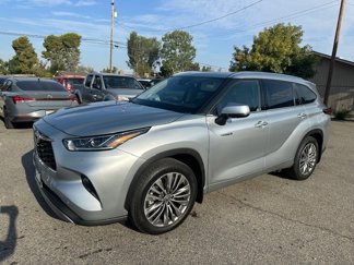 Used 2021 Toyota Highlander Platinum image 1