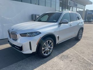 New 2026 BMW X5 xDrive40i w/ Executive Package image 1