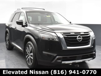 New 2025 Nissan Pathfinder Platinum image 1