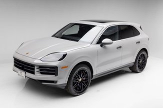 Used 2024 Porsche Cayenne S image 1