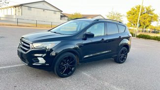 Used 2017 Ford Escape SE w/ SE Sport Appearance Package image 1