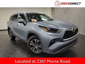 Used 2024 Toyota Highlander XLE image 1