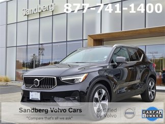 Certified 2025 Volvo XC40 B5 Plus image 1