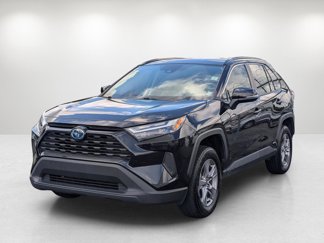 Used 2022 Toyota RAV4 XLE w/ Convenience Package image 1